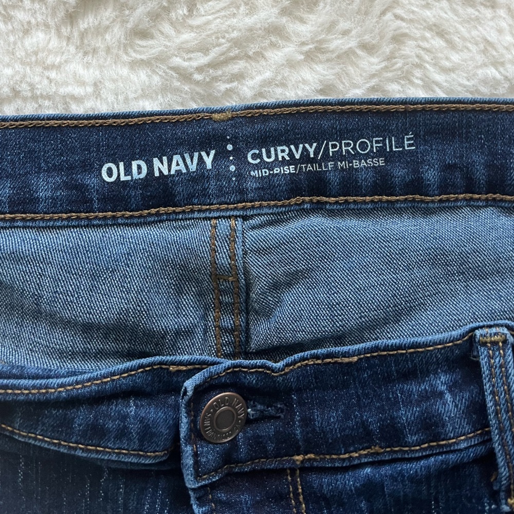Old Navy Blue Jeans Classic Denim - Picture 3 of 4